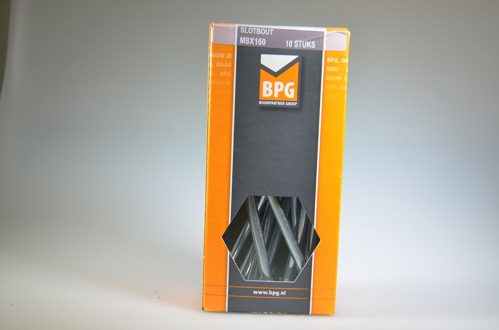 slotbout M8x160 metrisch...